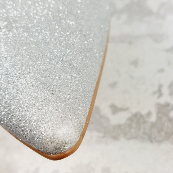 New Badgley Mischka Raleigh Silver Ankle Strap Pointed Toe Heels C207 - Picture 12 of 13